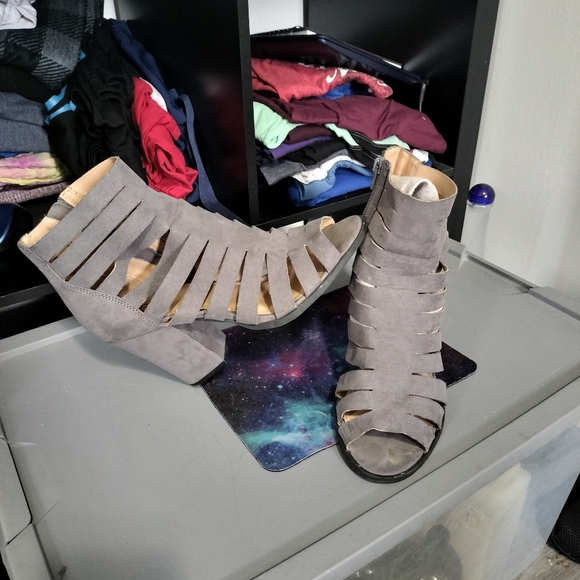 Sz 9 Brash ankle heel boots - Picture 3 of 3